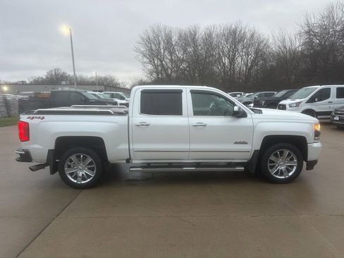 Used 2018 Chevrolet Silverado 1500 High Country image 6