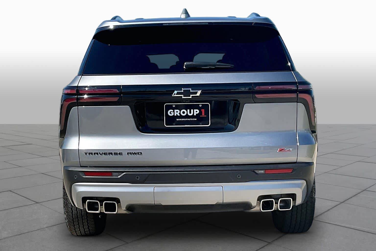 Used 2024 Chevrolet Traverse Z71 w/ LPO, Floor Liner Package AWD/4WD image 5