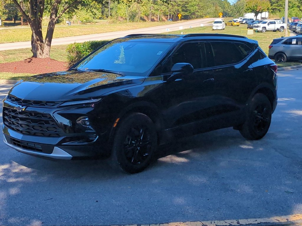 New 2026 Chevrolet Blazer LT w/ Midnight/Sport Edition FWD image 9