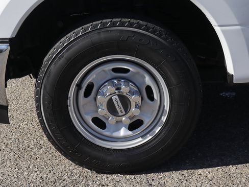 Used 2018 Ford F250 XL w/ Power Equipment Group image 43