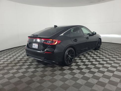 Used 2024 Honda Civic EX-L image 4