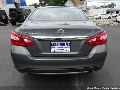 Used 2017 Nissan Altima 2.5 S w/ Power Driver Seat Package FWD image 6