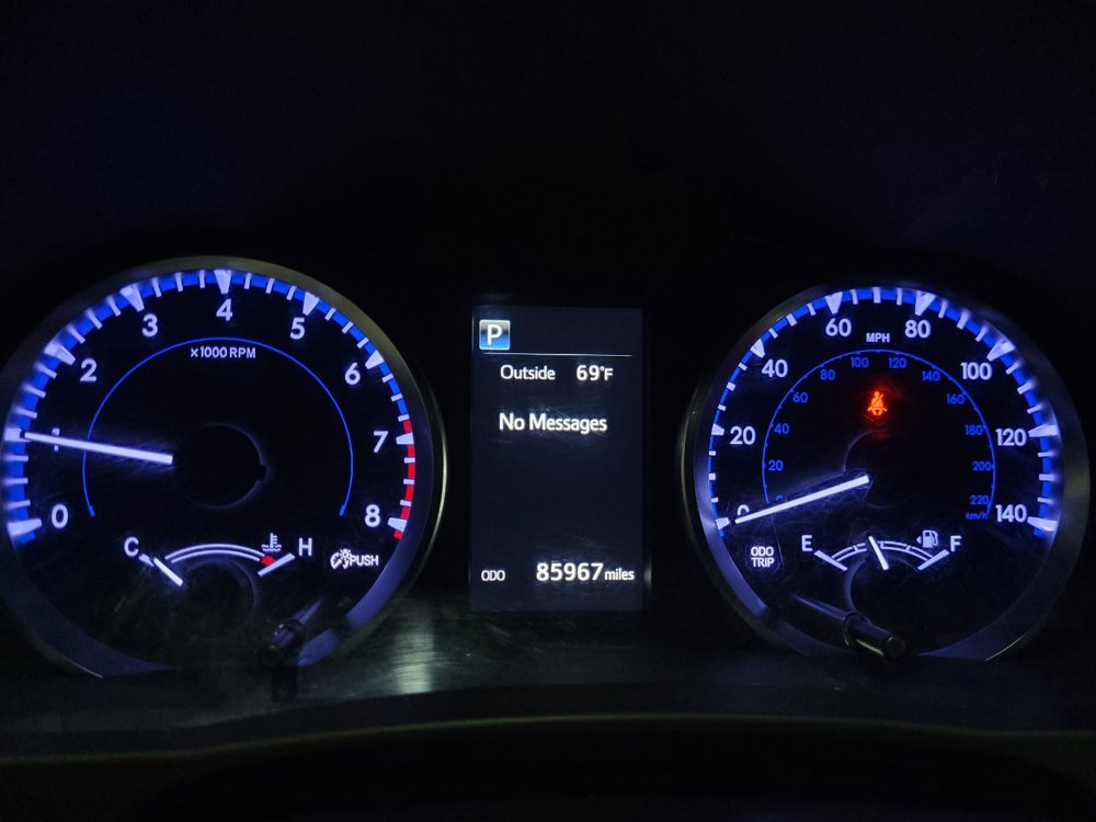 Used 2018 Toyota Highlander LE w/ Protection Package #3 AWD/4WD image 23