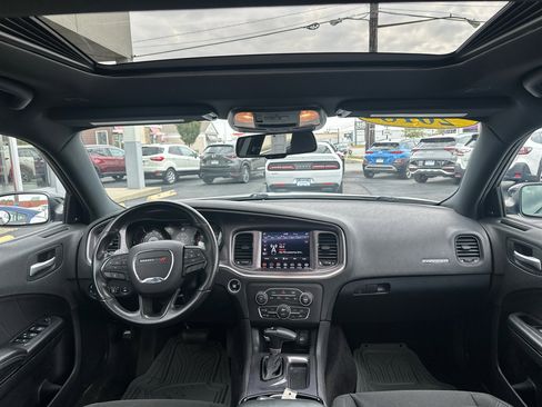 Used 2018 Dodge Charger GT w/ Blacktop Package image 20