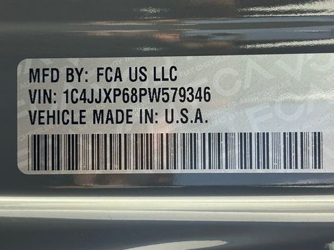 Used 2023 Jeep Wrangler Unlimited Sahara w/ Cold Weather Group AWD/4WD image 35