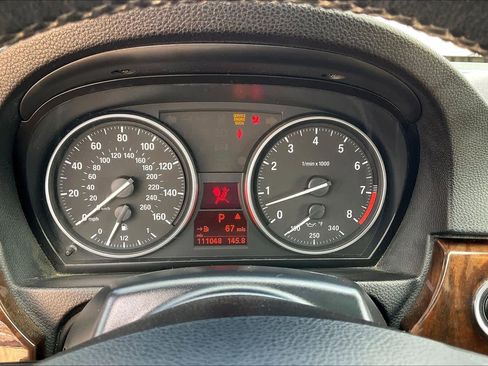 Used 2013 BMW 328i Convertible image 24