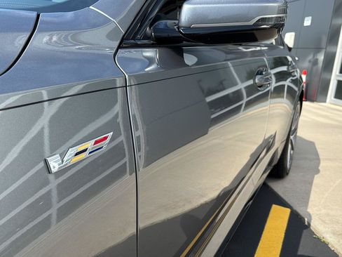 Used 2021 Cadillac CT5 V w/ Premium Package RWD image 10