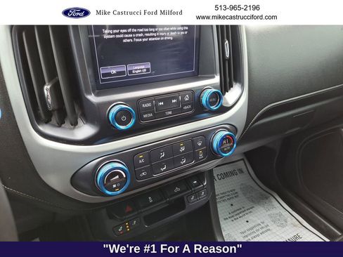 Used 2015 GMC Canyon SLT image 12