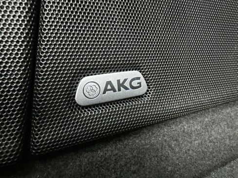 Used 2021 Cadillac Escalade Premium Luxury w/ Driver Assist Tech Package image 30