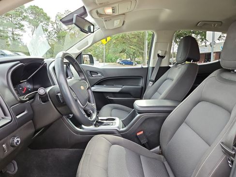 Used 2021 Chevrolet Colorado LT image 21