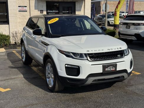 Used 2018 Land Rover Range Rover Evoque SE image 5