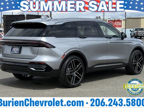 Used 2024 Lincoln Nautilus Premier w/ Equipment Group 102A AWD/4WD image 5