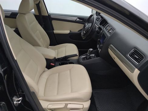 Used 2017 Volkswagen Jetta SE image 21