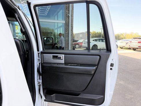 Used 2017 Ford Expedition EL Limited AWD/4WD image 32
