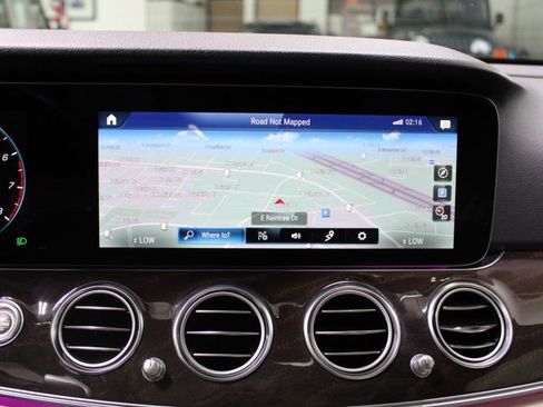 Used 2021 Mercedes-Benz E 350 Sedan w/ Premium Package image 18