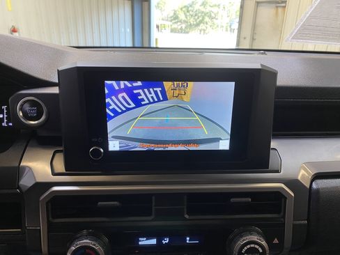 Used 2025 Toyota 4Runner SR5 image 41