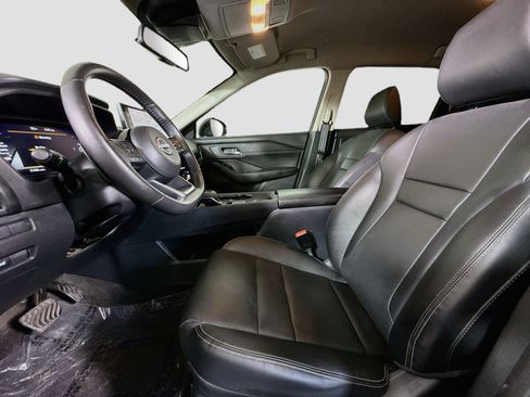 Used 2024 Nissan Rogue SL FWD image 22