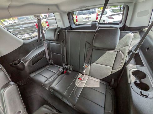 Used 2019 Chevrolet Suburban LT AWD/4WD image 29
