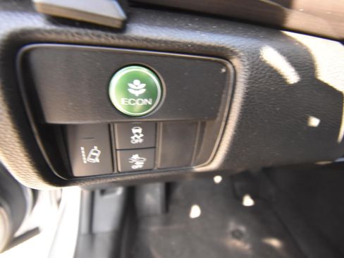 Used 2016 Honda Accord EX-L image 9