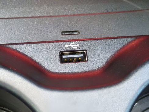 Used 2023 BMW 540i w/ Premium Package image 22