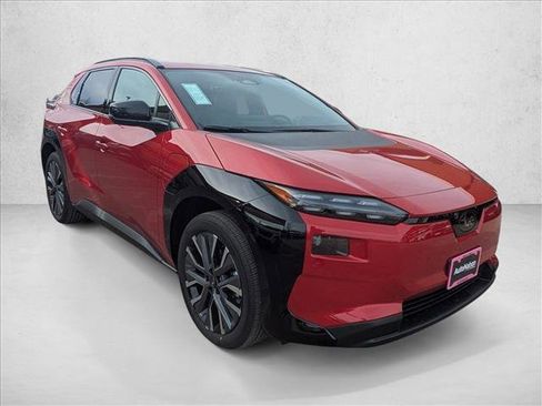 New 2026 Subaru Solterra image 3