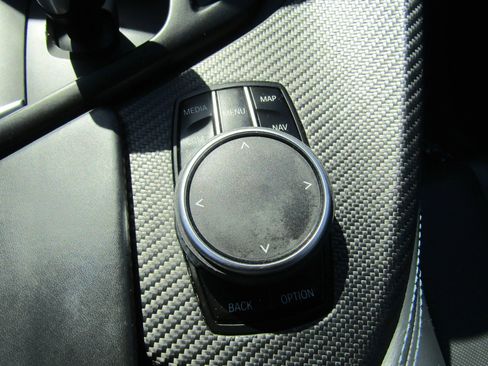 Used 2019 BMW i8 Coupe AWD/4WD image 38