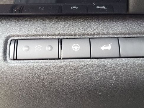 New 2026 Nissan Pathfinder SV AWD/4WD image 8