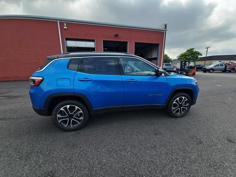 Used 2022 Jeep Compass Limited AWD/4WD image 10