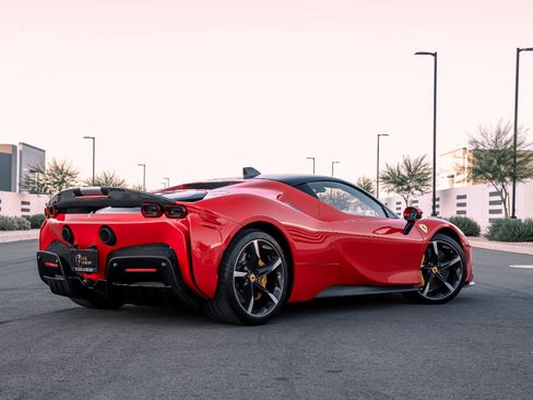 Used 2021 Ferrari SF90 Stradale image 7