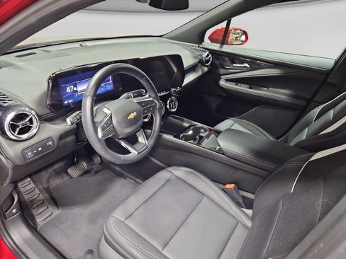 Used 2025 Chevrolet Blazer EV LT AWD/4WD image 18