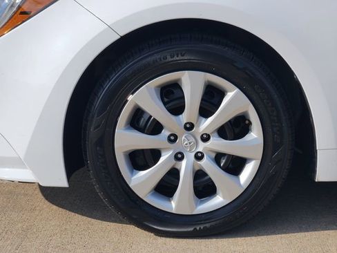 Used 2024 Toyota Corolla LE image 8