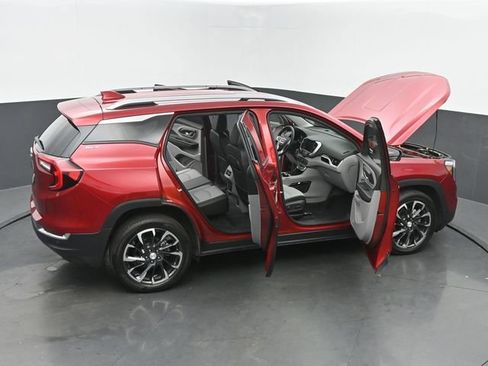 Used 2023 GMC Terrain SLT w/ LPO, Floor Liner Package FWD image 63