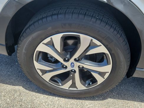 Used 2020 Subaru Outback Limited AWD/4WD image 10