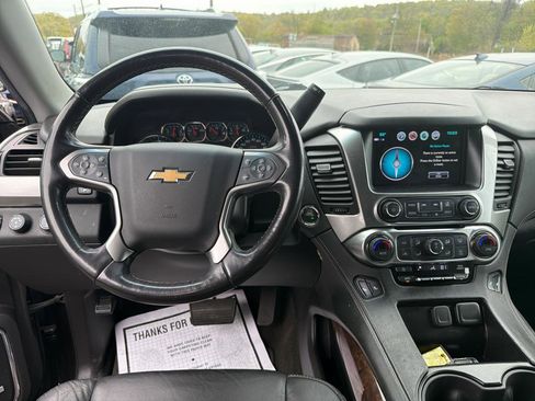 Used 2018 Chevrolet Tahoe LT w/ Luxury Package AWD/4WD image 22