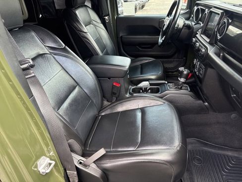 Certified 2020 Jeep Wrangler Unlimited Sahara image 32