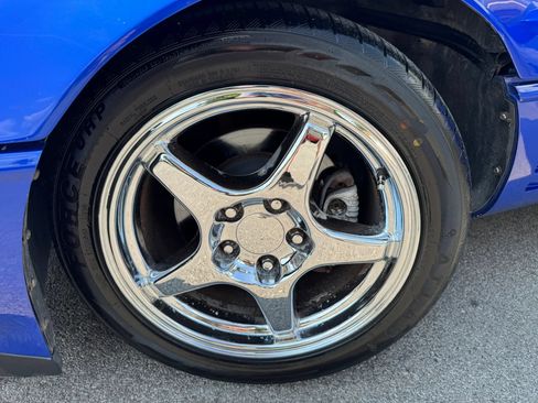 Used 1994 Chevrolet Corvette Coupe RWD image 23