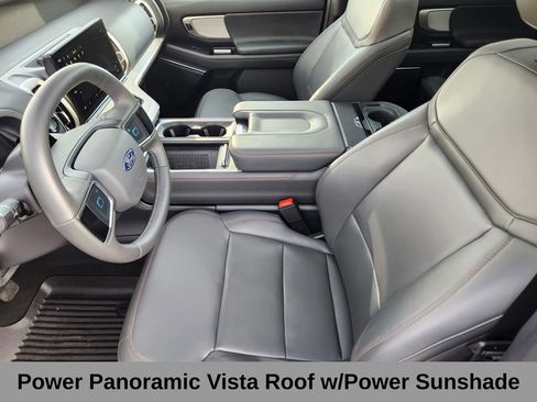 Used 2025 Ford Expedition Active image 10