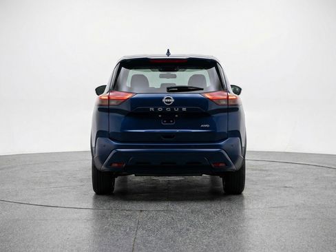 Used 2025 Nissan Rogue SV image 7