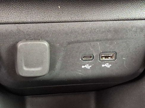 Used 2025 Chevrolet TrailBlazer LT image 25