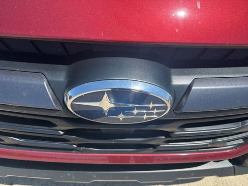 Used 2024 Subaru Outback Premium AWD/4WD image 11