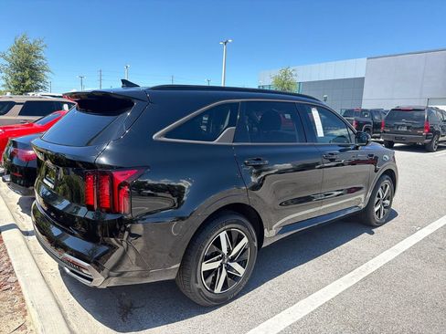 Used 2023 Kia Sorento EX FWD image 5