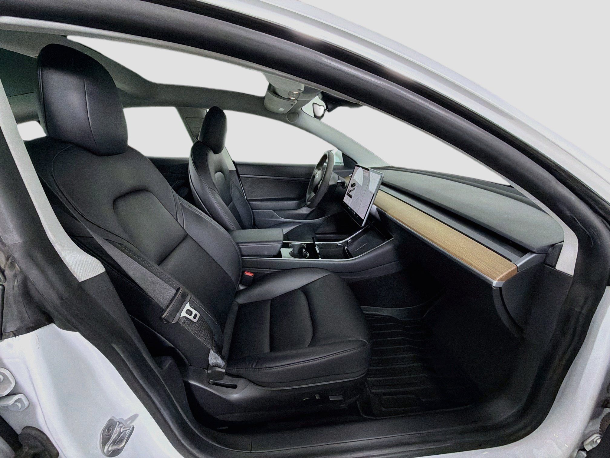 Used 2020 Tesla Model 3 Standard Range Plus RWD image 29