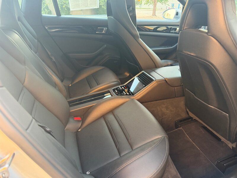 Used 2017 Porsche Panamera 4 AWD/4WD image 23