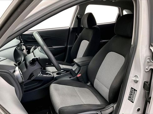 Certified 2023 Hyundai Kona SE w/ Cargo Package image 24