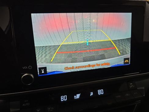 Used 2025 Toyota Camry LE FWD image 23
