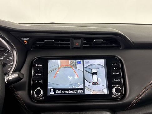 Used 2023 Nissan Kicks SR w/ Interior Electronics Package FWD image 7