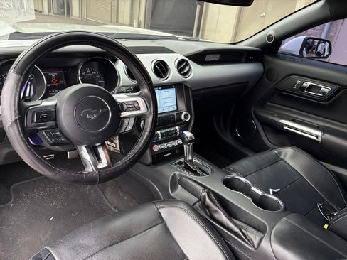 Used 2017 Ford Mustang GT Premium w/ Equipment Group 401A RWD image 17