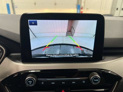 Used 2022 Ford Escape SE FWD image 16