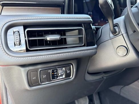 New 2025 Lincoln Aviator Reserve w/ Luxury Package image 31