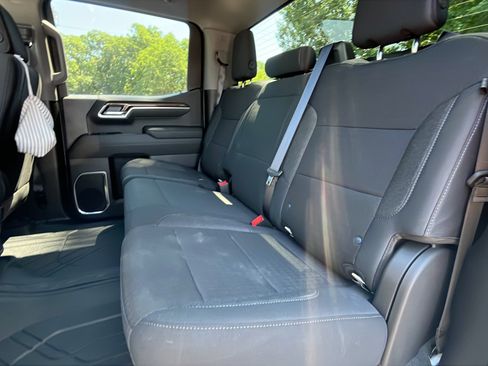 Used 2026 Chevrolet Silverado 1500 LT AWD/4WD image 19